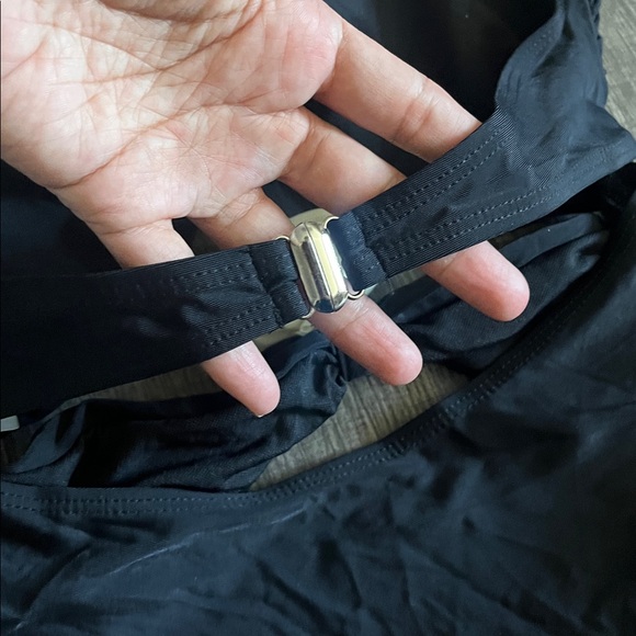 Black open front bikini with Roses - Picture 8 of 11